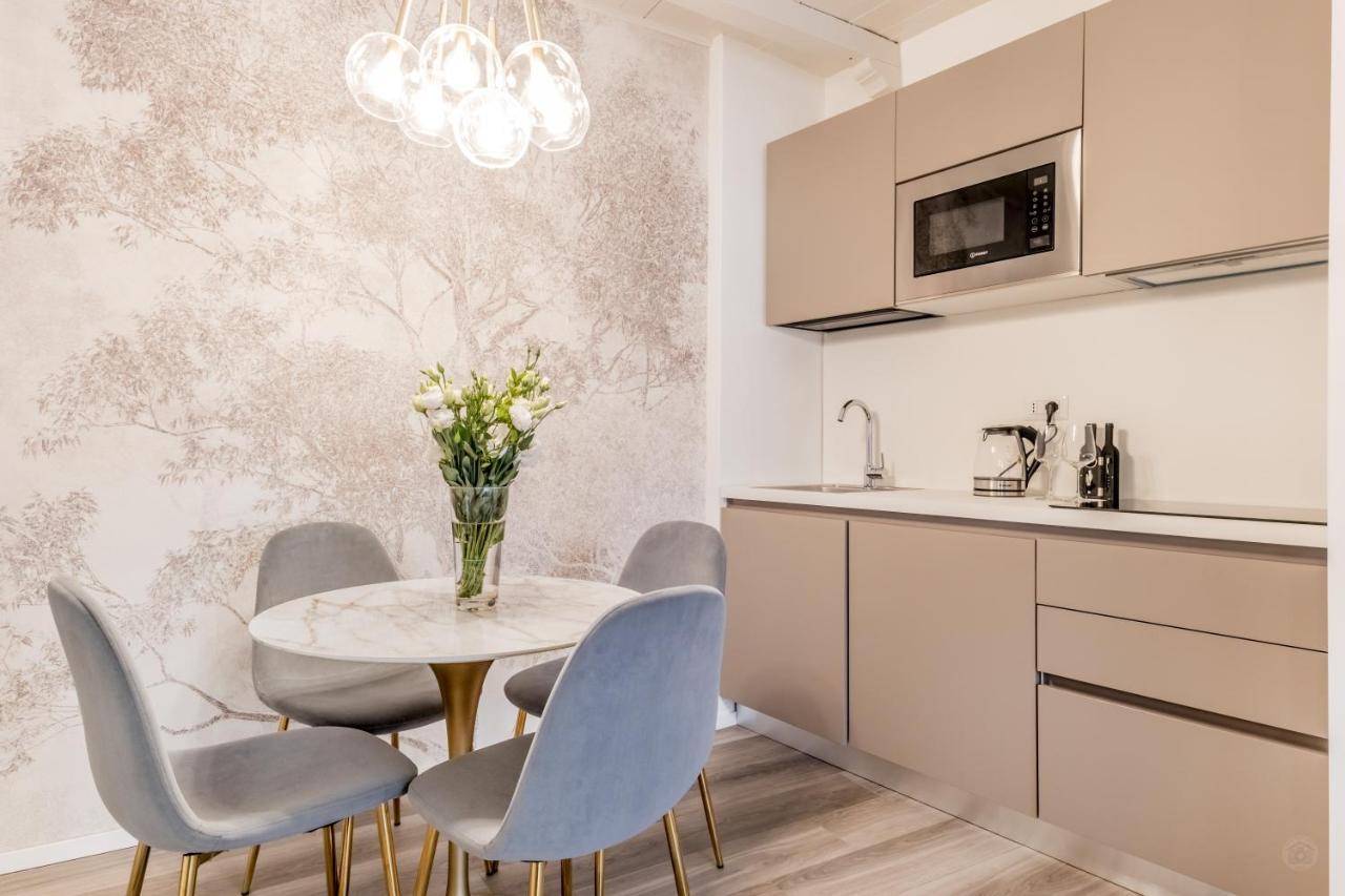 Bbhome Design Suite Apartment Over Trastevere District Roma Ngoại thất bức ảnh